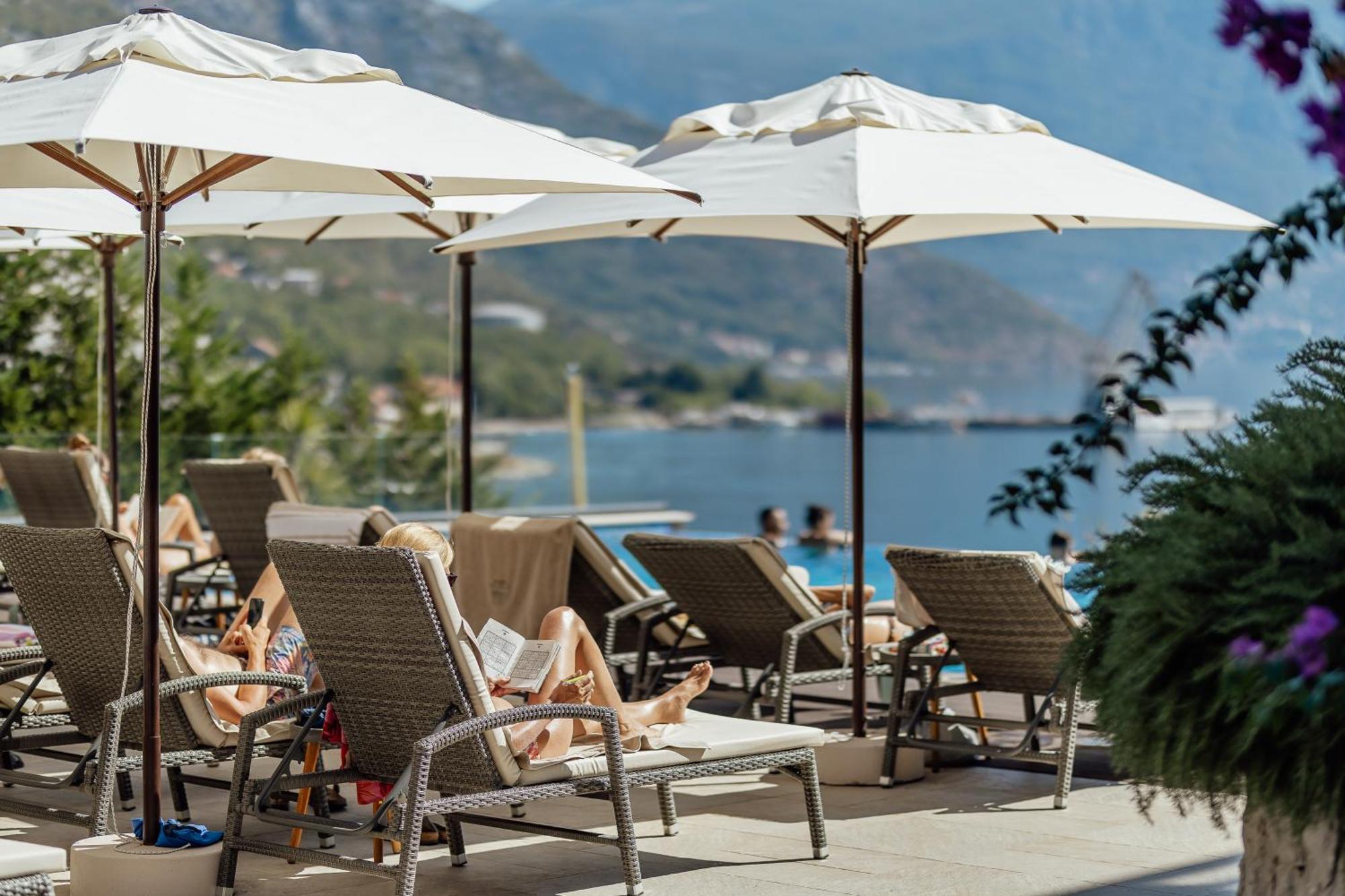 Bellezza Resort & Spa 科托尔 外观 照片